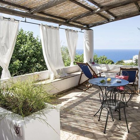 Il Gelso Vacanze Bed and Breakfast Malfa  Esterno foto