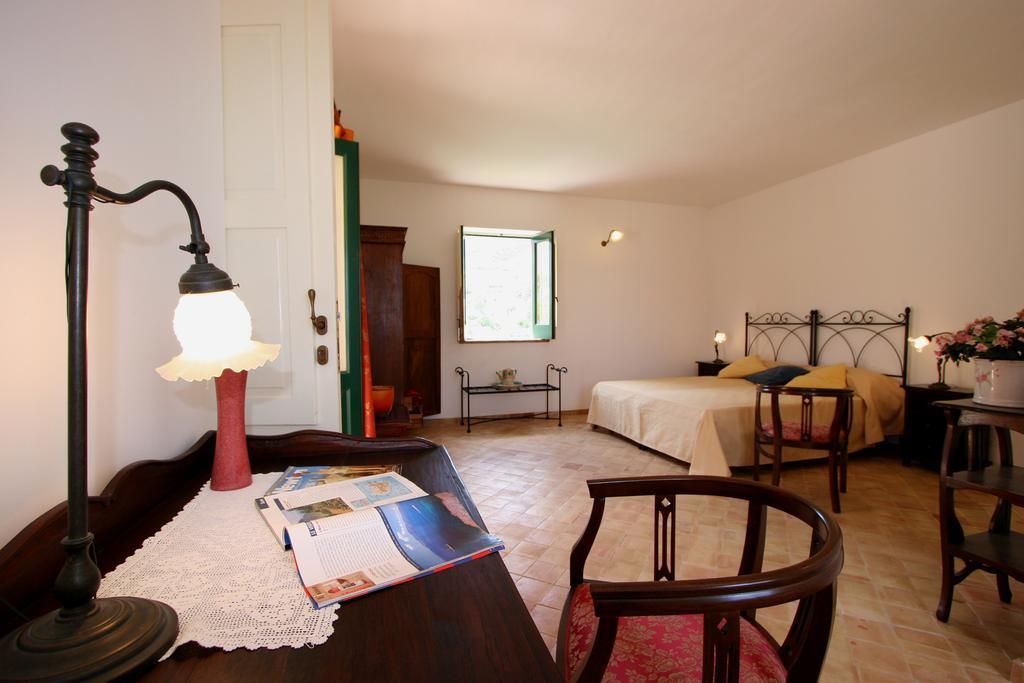 Il Gelso Vacanze Bed and Breakfast Malfa  Esterno foto