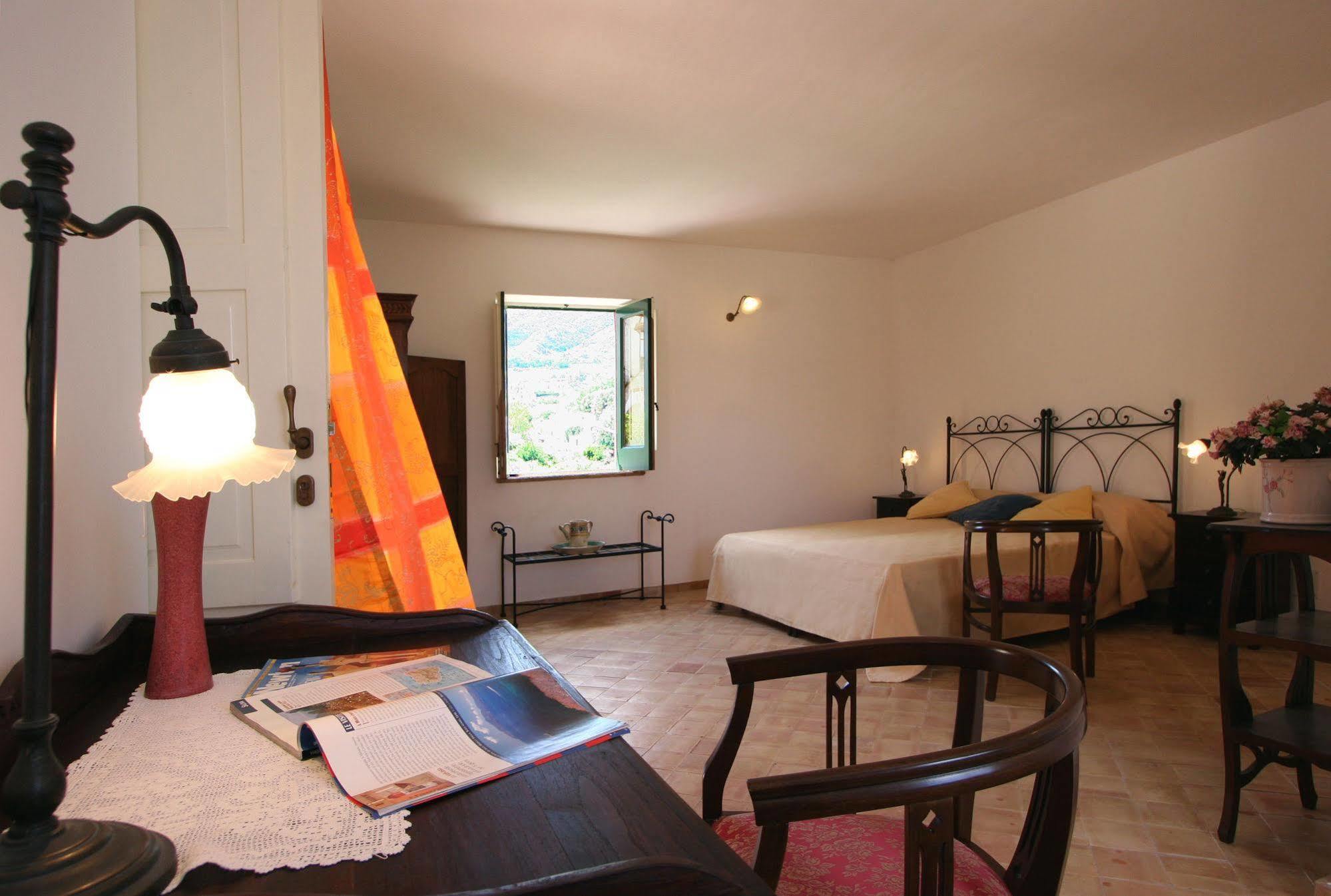 Il Gelso Vacanze Bed and Breakfast Malfa  Esterno foto